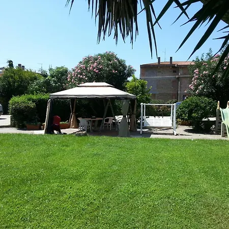 Suite - 2 Camere Da Letto - Fiumicino Aeroporto E Fiera Exterior photo